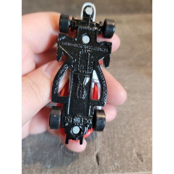 Hot Wheels 2001 Mattel red racer car toy figure - Picture 5 of 5